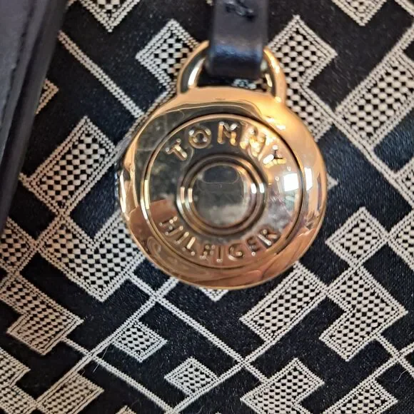 Tommy Hilfiger Shopper Tote Bag Signature TH Pattern Black 9-1/2"×10"×2-1/2" - Picture 7 of 15